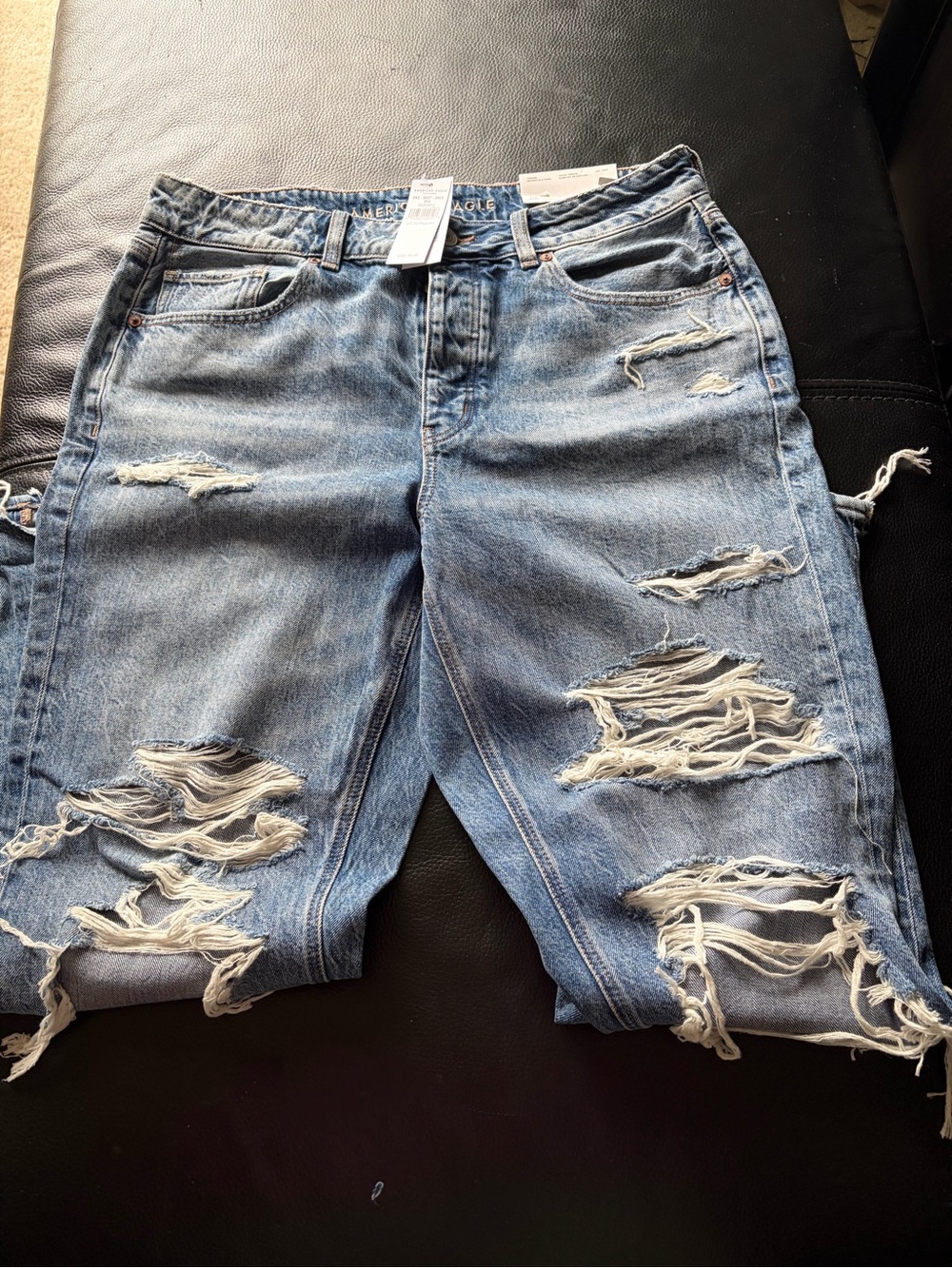 Women’s American Eagle Distressed Light Blue Denim Jeans